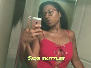 Skye_skittles Cul de Black